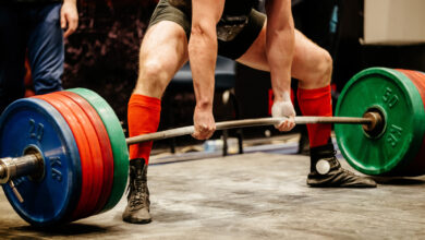 Olympic Weightlifting vs Powerlifting: What's the Difference?